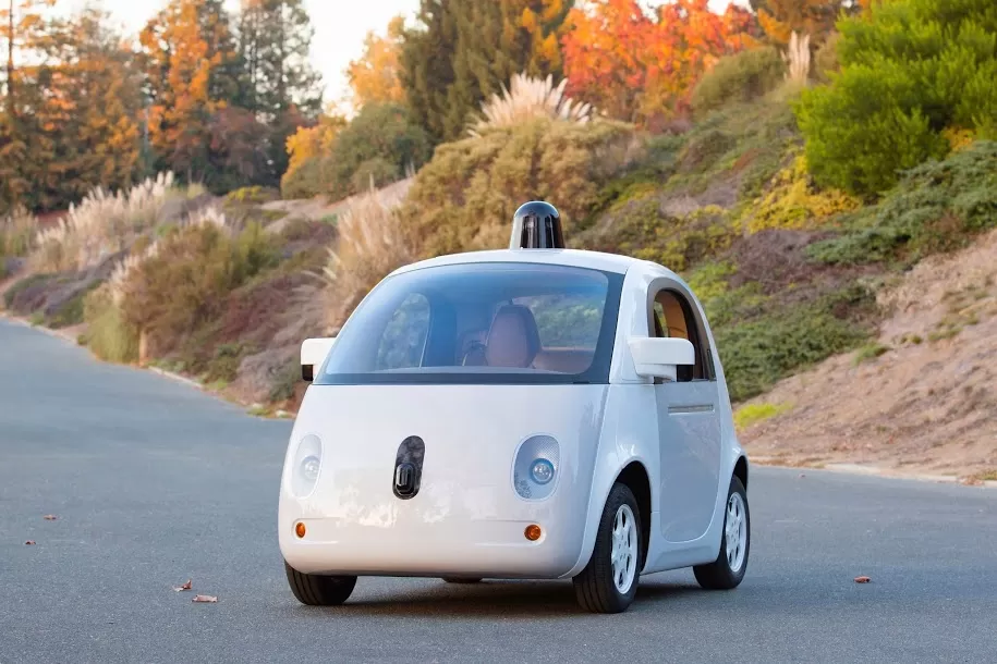 Google svela il proprio prototipo di macchina senza pilota