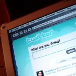 Twitter addio 140 caratteri, benvenuti 10.000 caratteri