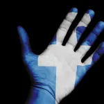 Facebook: sotto i 15 anni servirà il permesso dei genitori