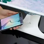 Samsung SE370 il monitor che ricarica wifi lo smartphone