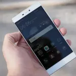 Huawei P8 lo smartphone cinese punta sulla telecamera