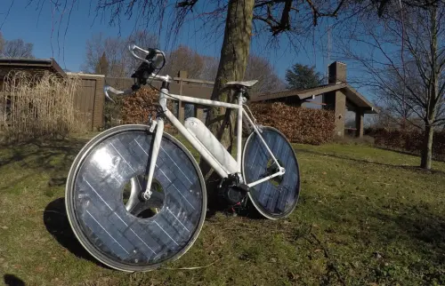 SolarBike la bicicletta elettrica ad energia solare