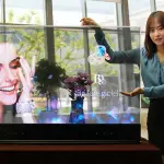 Samsung progetta schermi OLED trasparenti e a specchio