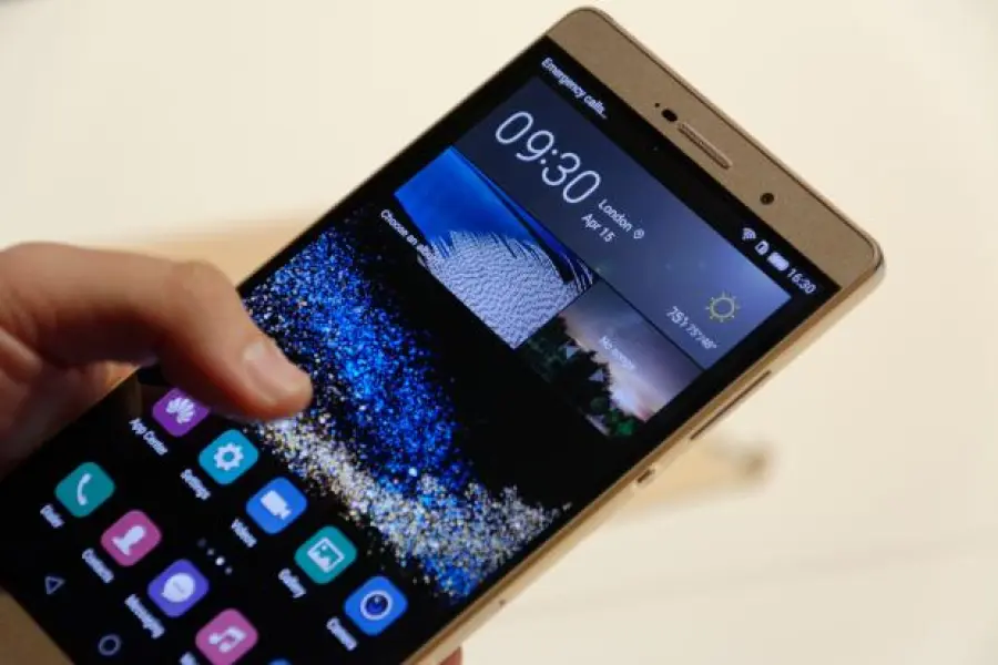 Huawei P8 sbarca in Italia: versioni, pregi e difetti