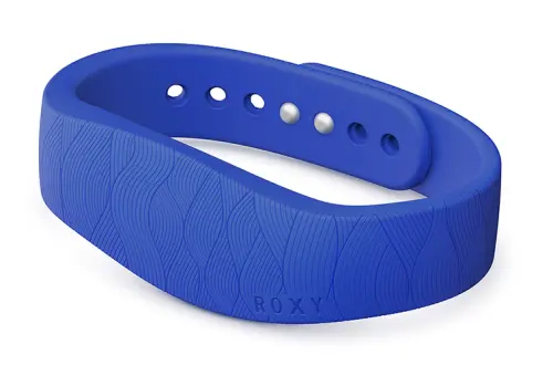 Sony lancia la nuova SmartBand With Roxy	