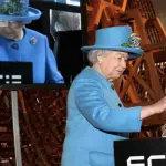Il primo Tweet di Queen Elizabeth fa notizia