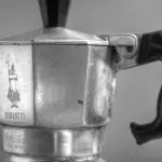 Come fare il caffè perfetto con la moka