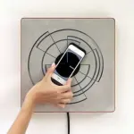 Spira: il caricabatterie artistico da parete