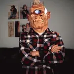 Maschera di Halloween? Uno smartphone vi renderà veramente brutti!