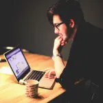 Basta gatti! Ecco come vedere post interessanti su Facebook