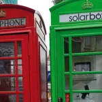 Solarbox: le cabine telefoniche che ricaricano il cellulare