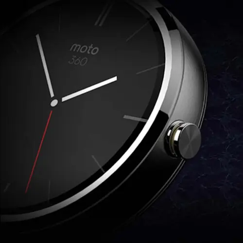 Moto 360: Motorola stringe i tempi