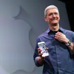 iPhone, Apple pensa alla ricarica wireless per i suoi smartphone