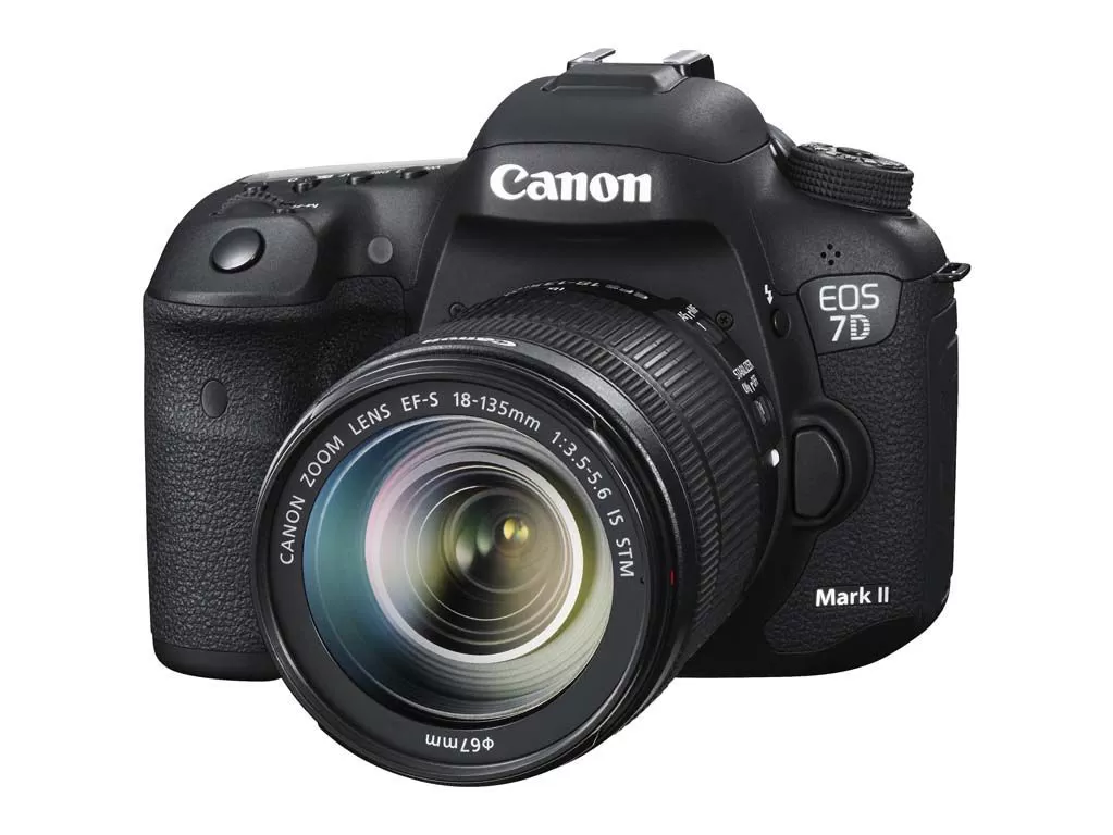 Nuova Canon EOS 7D Mark II nata per la velocità