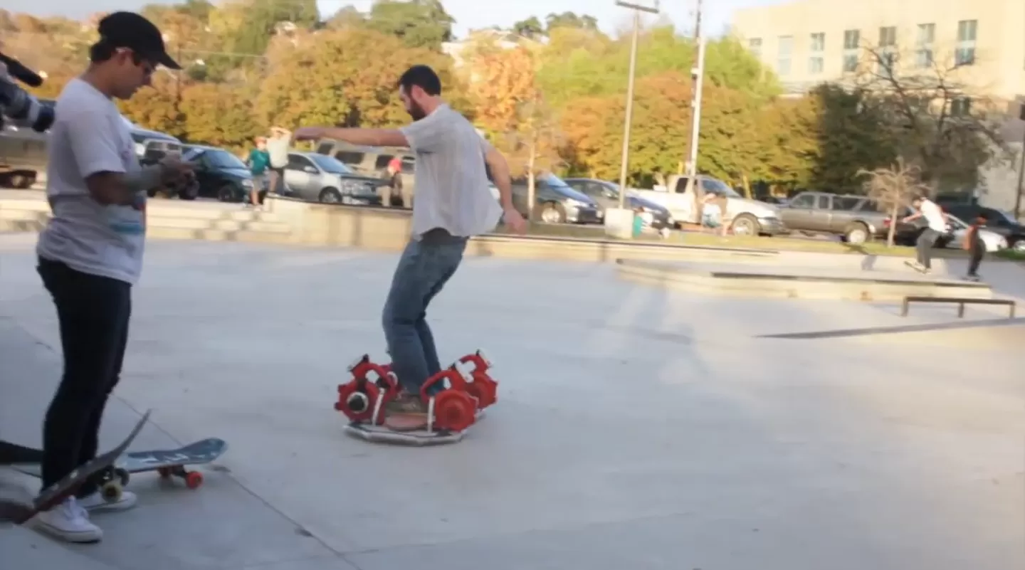 Ancora un altro Skateboard Volante