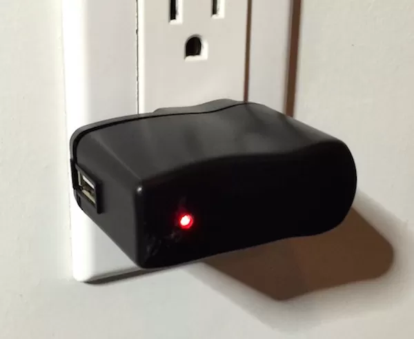 KeySweeper: un keylogger mascherato da carica batterie