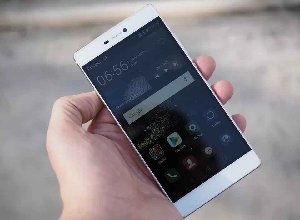 Huawei P8 lo smartphone cinese punta sulla telecamera