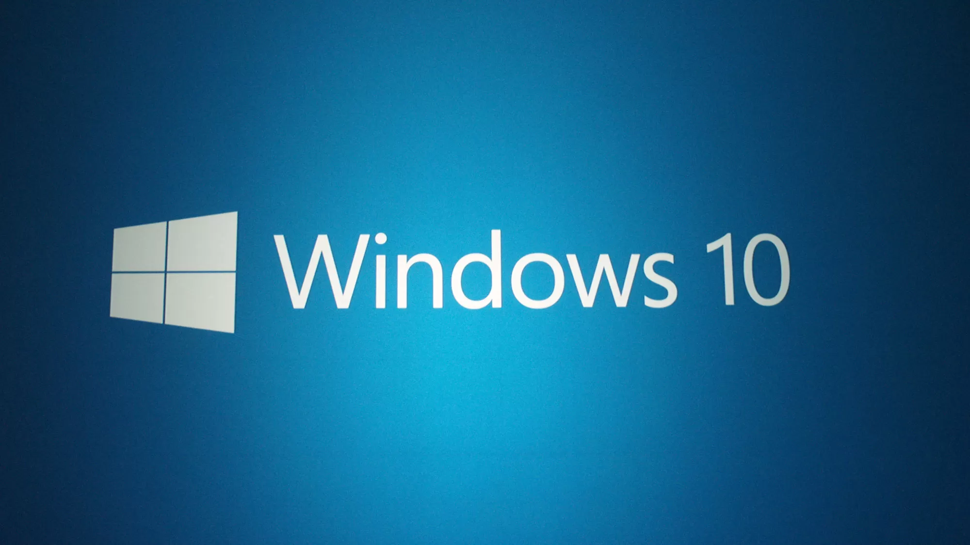 Windows 10: il codice sorgente finisce in Rete