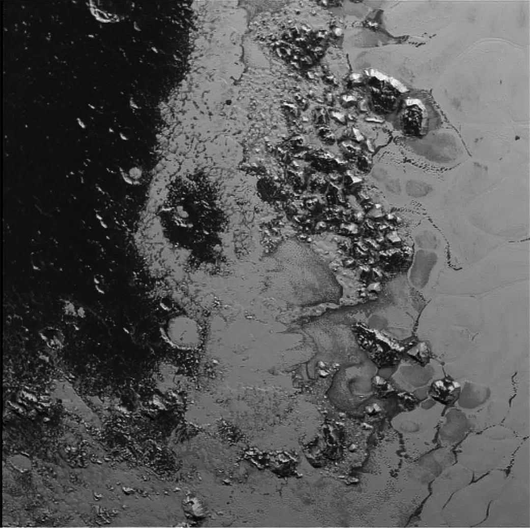 Plutone scoperta una seconda montagna di ghiaccio