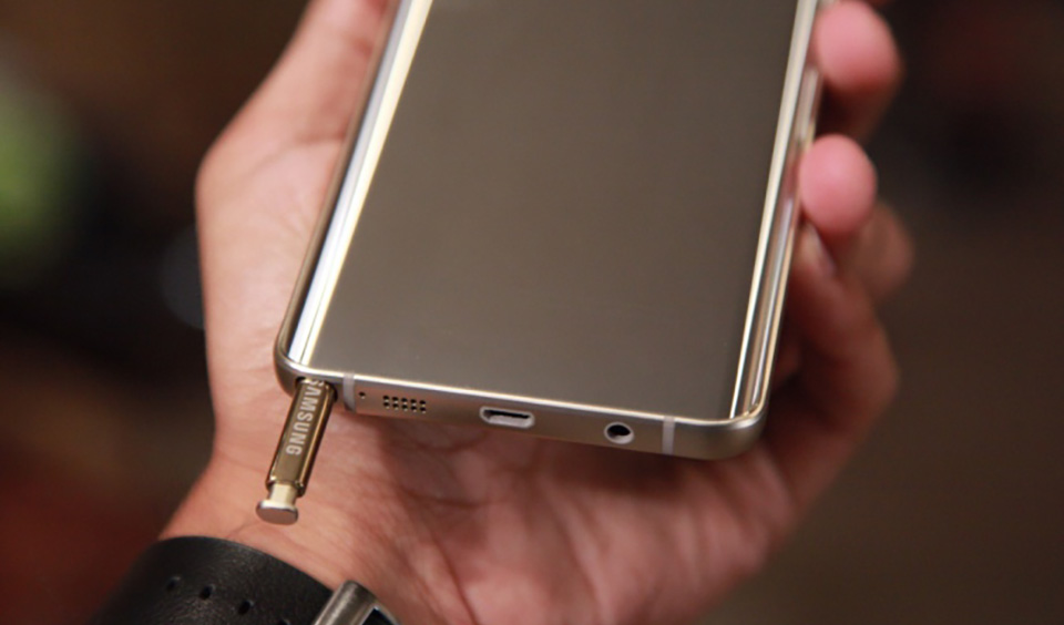 Samsung Pengate, il pennino rompe il Galaxy Note 5