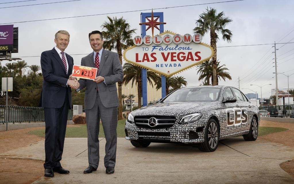 Mercedes-Benz E-Klasse: Autonom über die Highways im Bundesstaat NevadaMercedes-Benz E-Class: Self-driving across the highways of Nevada