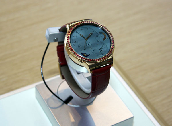 Huawei Watch Topaz, smartwatch di prestigio realizzato con Swarovski