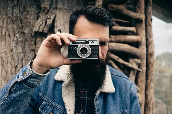 Come Scegliere una Macchina Fotografica Istantanea